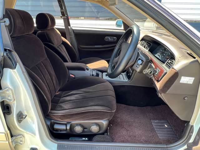 Nissan LAUREL 1989-01 7758-7
