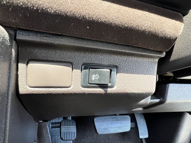 Nissan LAUREL 1989-01 7758-20