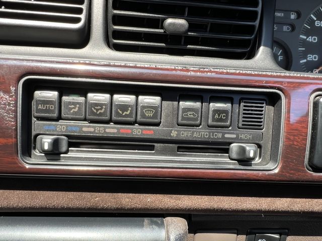 Nissan LAUREL 1989-01 7758-18