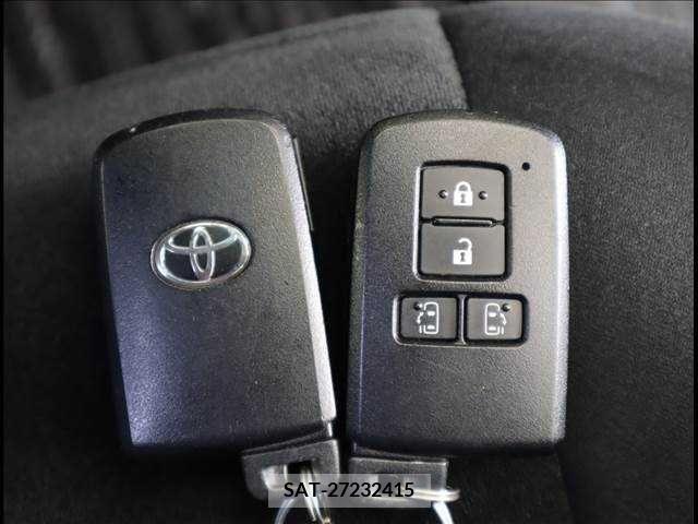 Toyota VELLFIRE 2018-06 216206-14