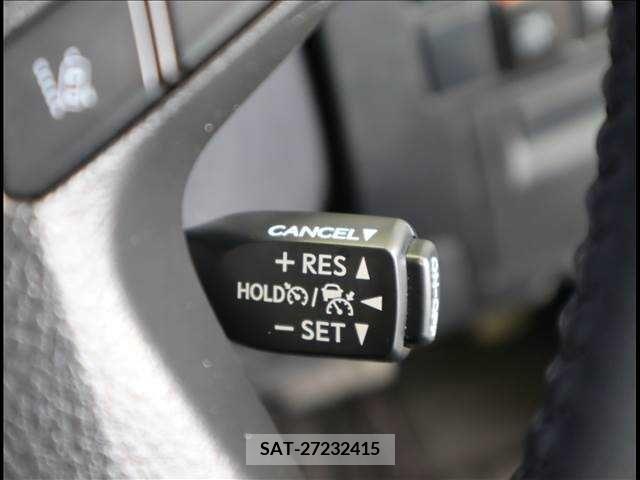 Toyota VELLFIRE 2018-06 216206-11
