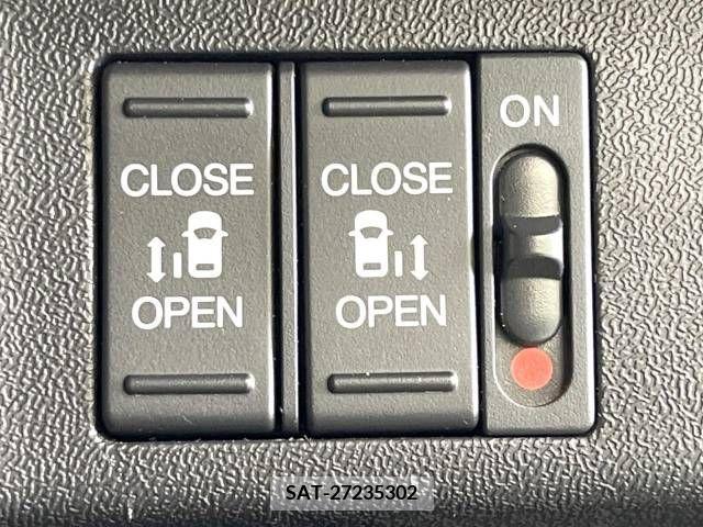 Honda e 2018-03 341605-5