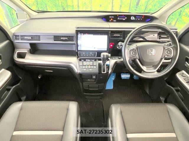 Honda e 2018-03 341605-1