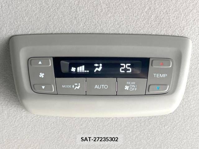 Honda e 2018-03 341605-7