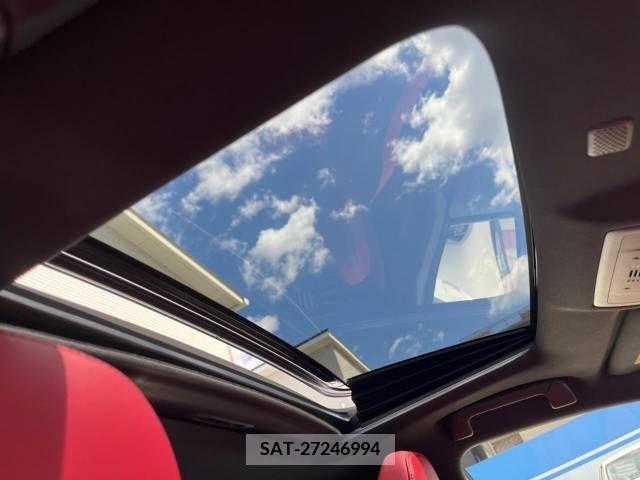 Lexus IS 2021-10 300017-2