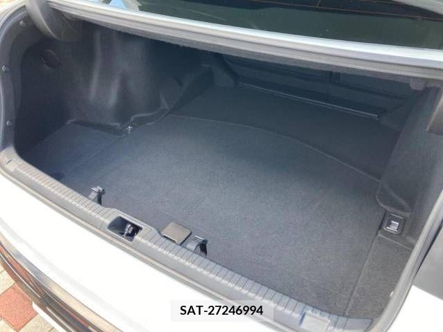 Lexus IS 2021-10 300017-11
