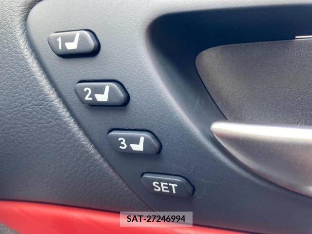Lexus IS 2021-10 300017-7