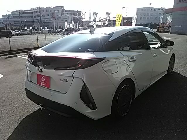 Toyota PRIUS PHV 2018-11 16584-24