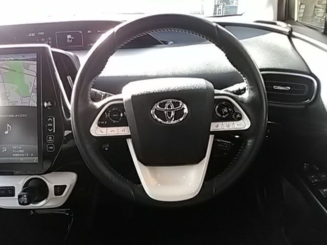 Toyota PRIUS PHV 2018-11 16584-2