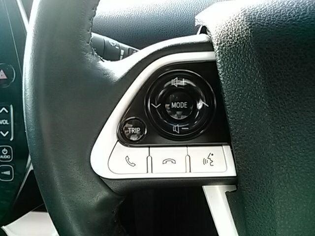 Toyota PRIUS PHV 2018-11 16584-9