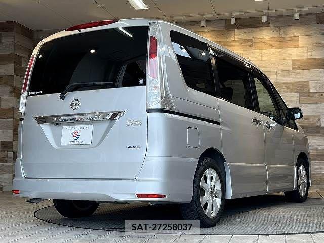 Nissan SERENA 2011-05 380271-16