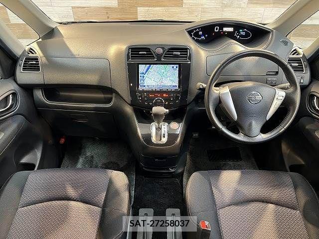 Nissan SERENA 2011-05 380271-1