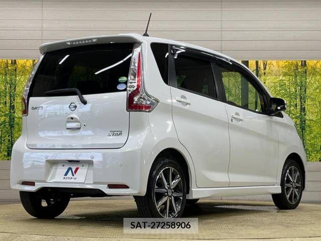 Nissan DAYZ 2018-05 359019-16