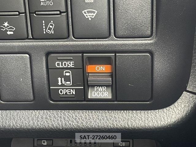 Toyota NOAH 2017-10 321530-6