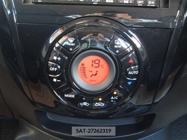 Nissan NOTE 2017-03 205266-17