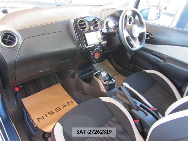 Nissan NOTE 2017-03 205266-11
