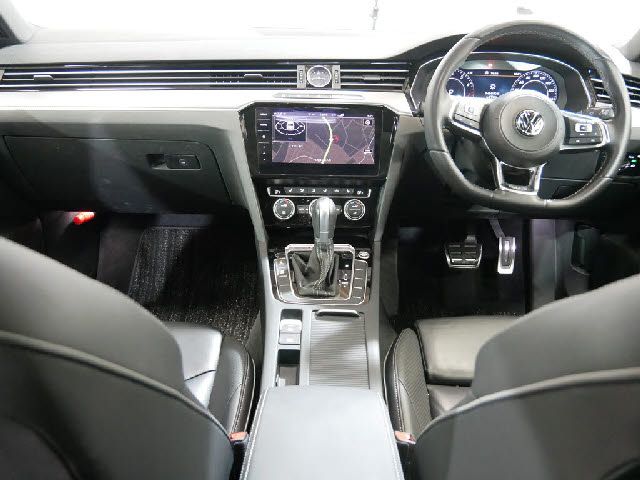 VolksWagen ARTEON 2019-03 182998-1
