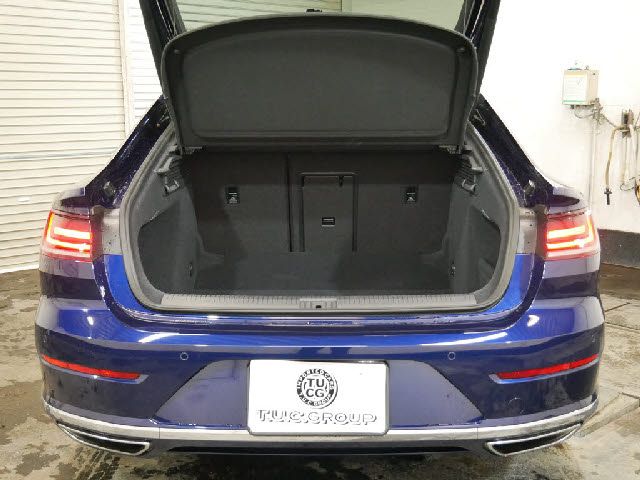 VolksWagen ARTEON 2019-03 182998-16