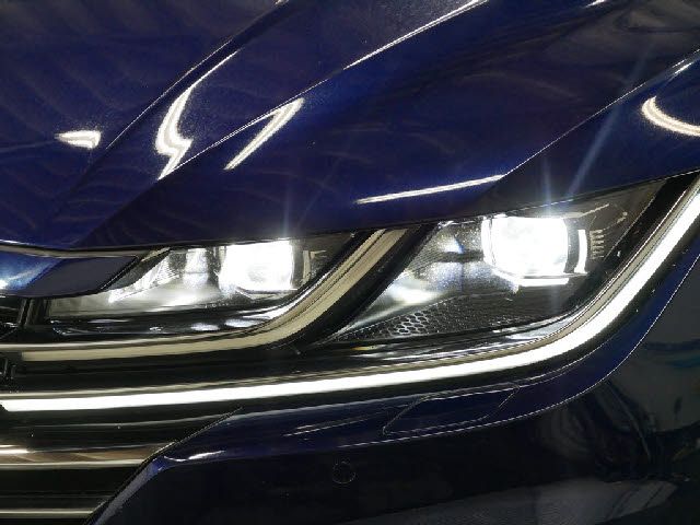 VolksWagen ARTEON 2019-03 182998-12