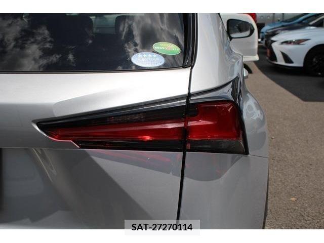 Lexus NX 2019-03 354211-13