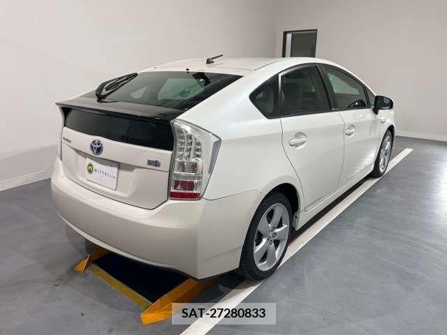 Toyota PRIUS 2010-02 321989-7