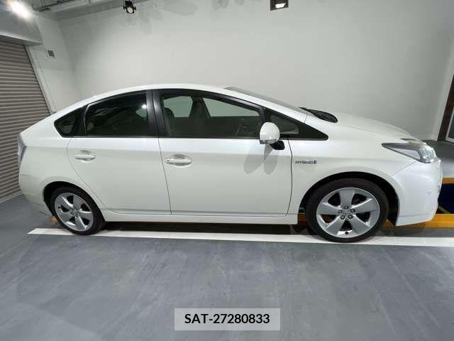 Toyota PRIUS 2010-02 321989-8