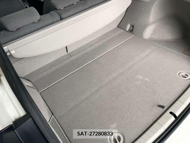 Toyota PRIUS 2010-02 321989-17