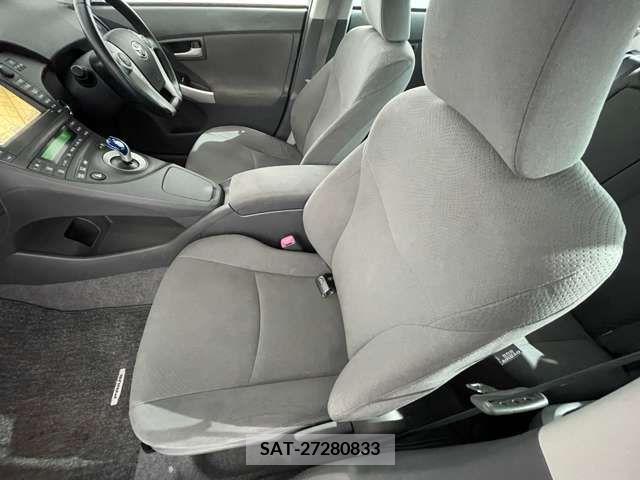 Toyota PRIUS 2010-02 321989-13