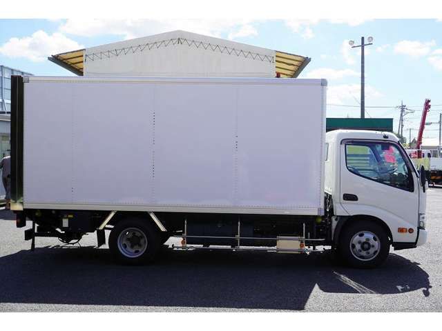 Hino DUTRO 2018-08 20036-4