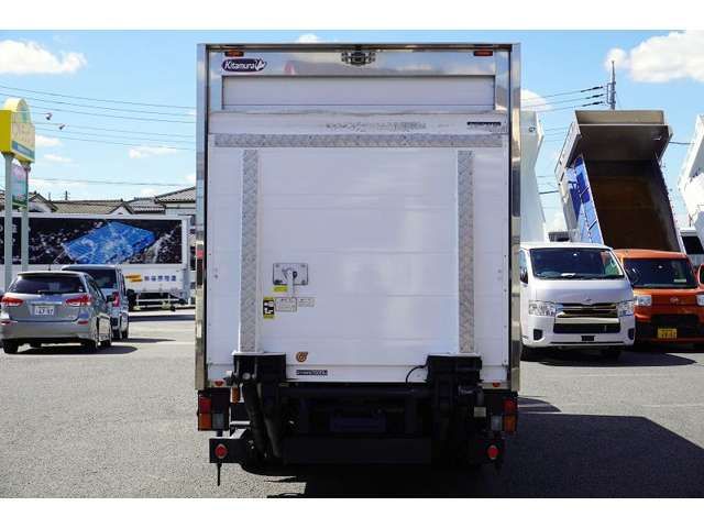 Hino DUTRO 2018-08 20036-3