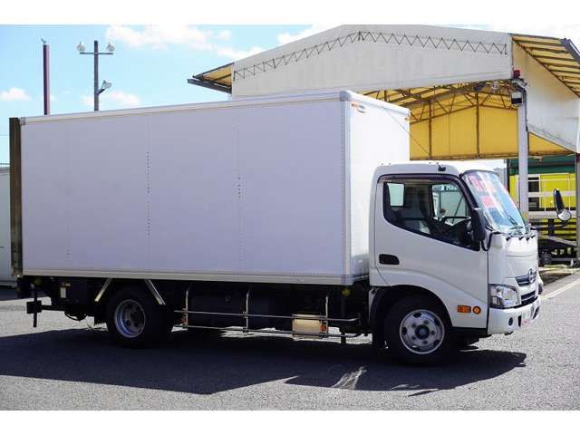 Hino DUTRO 2018-08 20036-5