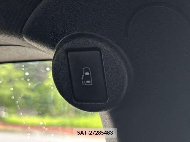 Toyota SPADE 2016-11 368733-19