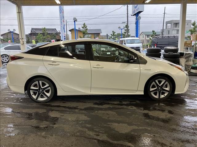 Toyota PRIUS 2018-10 186650-15