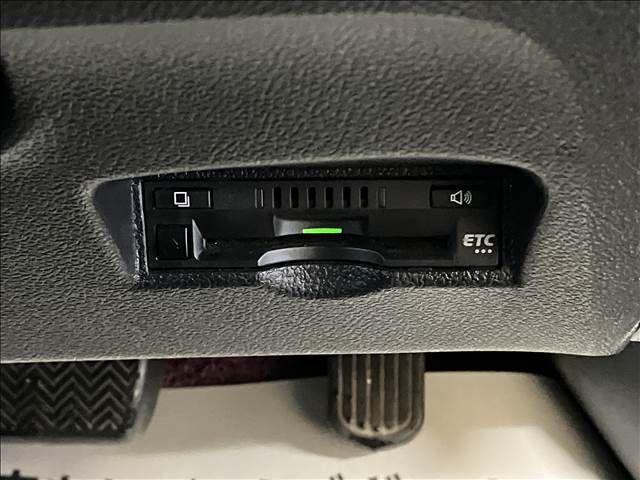 Toyota PRIUS 2018-10 186650-7