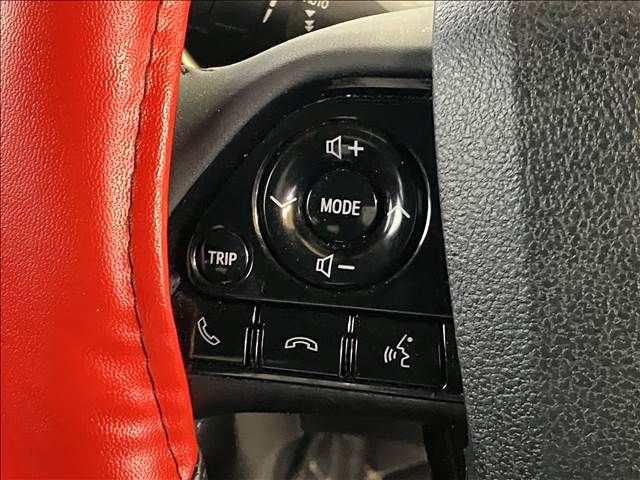 Toyota PRIUS 2018-10 186650-14