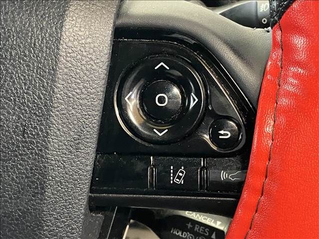 Toyota PRIUS 2018-10 186650-6