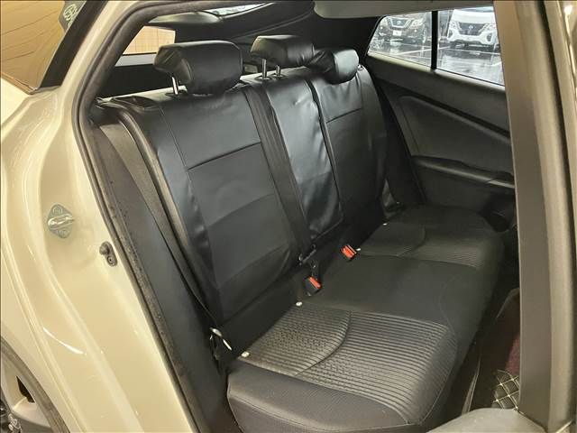 Toyota PRIUS 2018-10 186650-12
