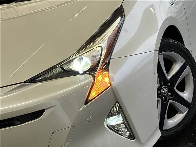 Toyota PRIUS 2018-10 186650-19