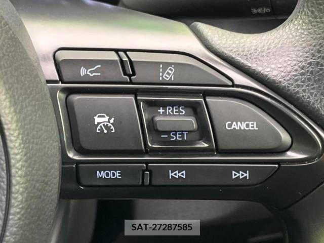 Toyota YARIS 2023-06 395351-4