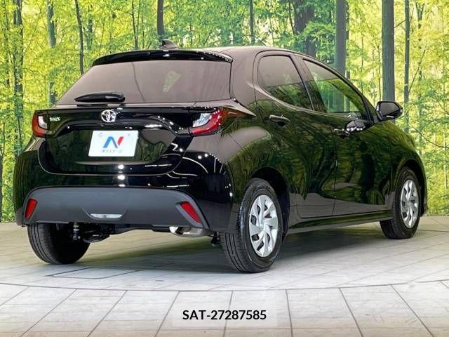 Toyota YARIS 2023-06 395351-17