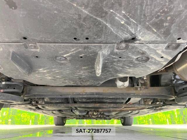 Toyota PRIUS 2011-11 340419-19