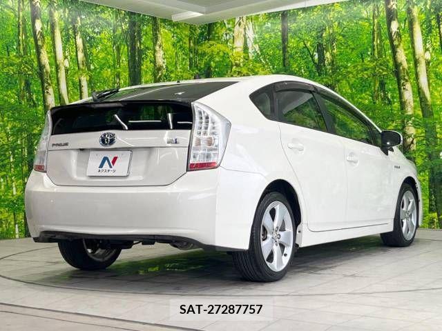 Toyota PRIUS 2011-11 340419-17
