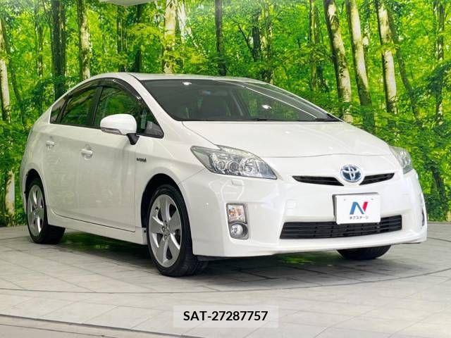 Toyota PRIUS 2011-11 340419-16