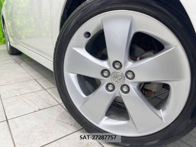 Toyota PRIUS 2011-11 340419-13