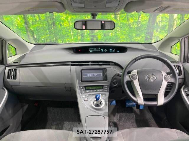 Toyota PRIUS 2011-11 340419-1