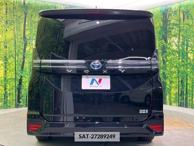 Toyota VOXY HYBRID 2022-04 370597-15