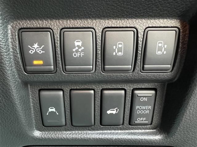 Nissan ELGRAND 2019-02 4198-12