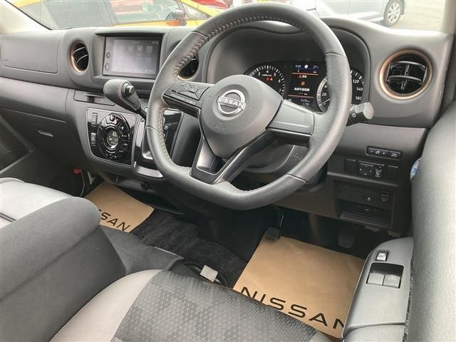 Nissan CARAVAN VAN 2021-11 9517-26