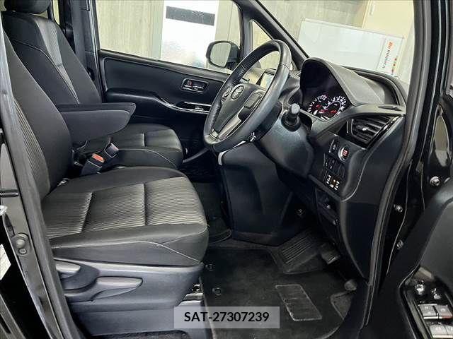 Toyota VOXY 2018-12 288949-13