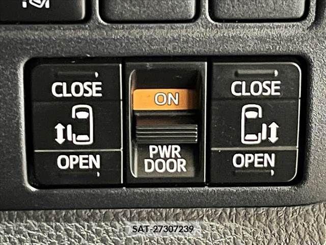 Toyota VOXY 2018-12 288949-3